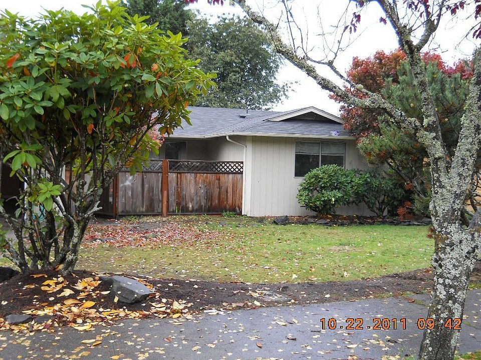 1st image of 3020 N Vassault St