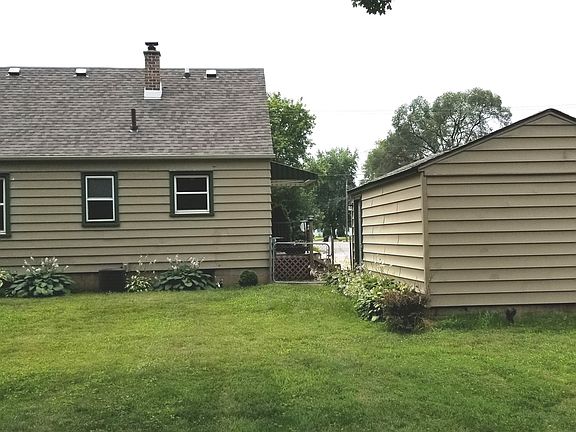 4th image of 802 Evans Ave