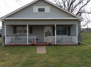 1445 Plainview Rd, Seymour, TX 76380