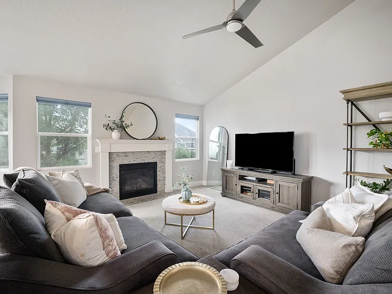 707 W Ridgeline Dr — Photo 6