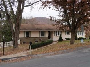133 Oakwood Dr, State College, PA 16801