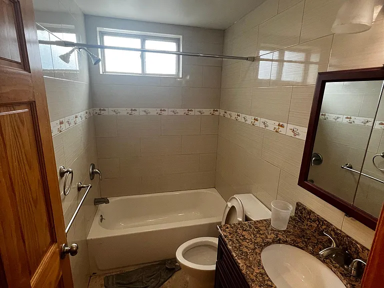 556 N 11th St #2 — Photo 7