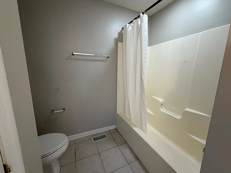 1477 N Donahue Dr #3901 — Photo 17
