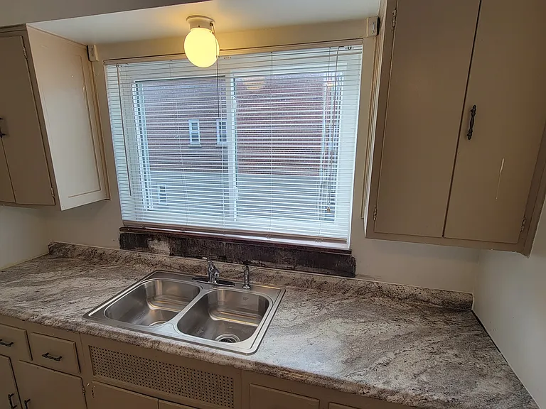 16 Merzen Ct — Photo 9