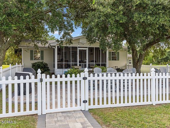 2nd image of 218 Sea Gate Drive