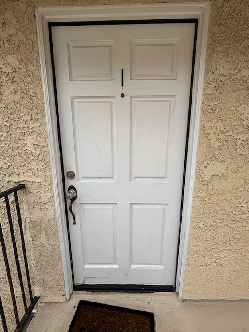 377 Puente — Photo 1