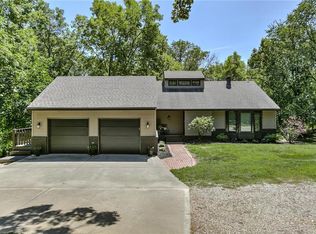 13605 Clementine Rd, Smithville, MO 64089
