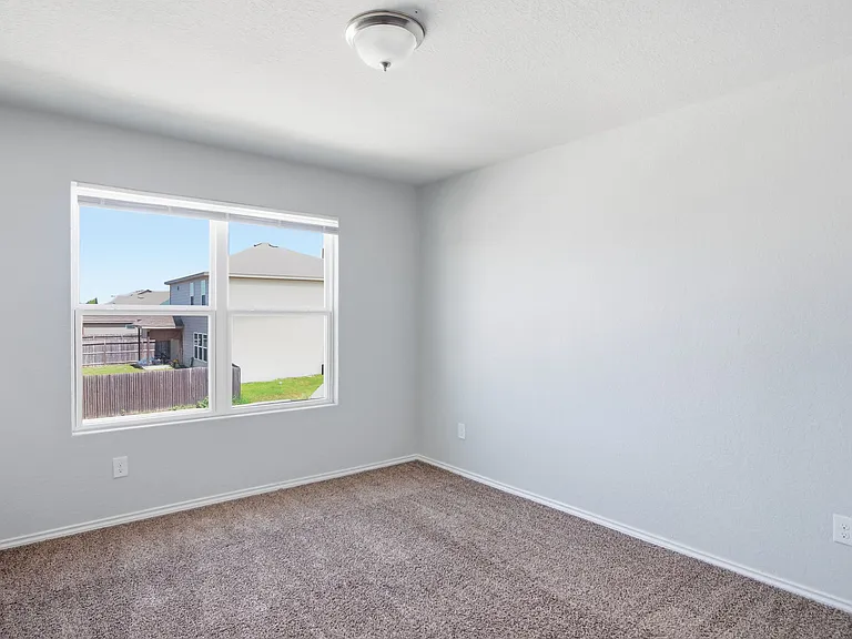 7526 Crestway Rdg — Photo 9
