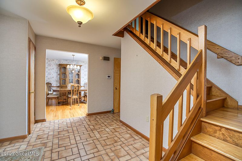 3rd image of 1184 Fernwood Drive