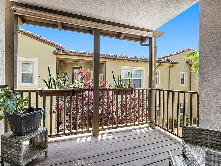 596 S Casita St — Photo 8