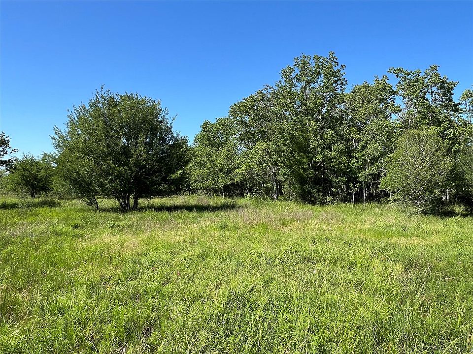 1 County Road 25, Damon, TX 77430 | Zillow