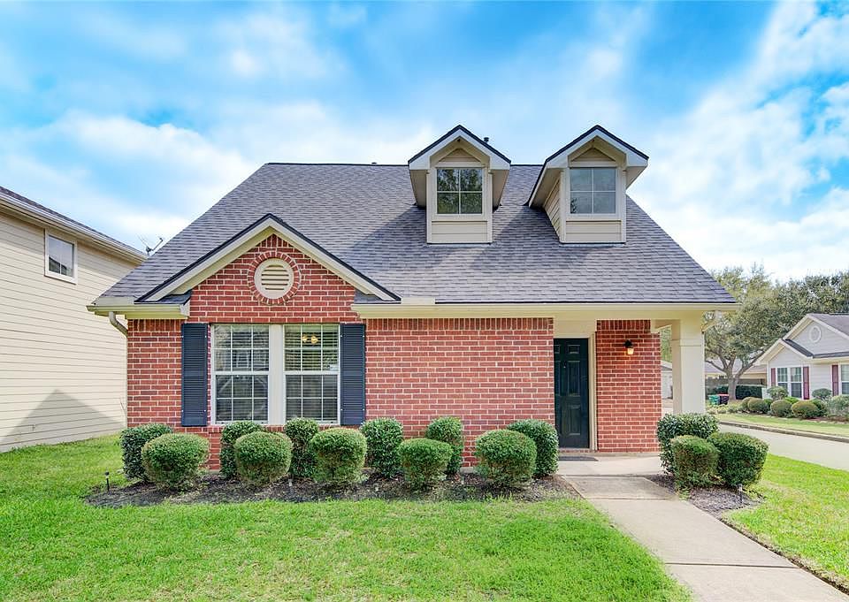 1st image of 3947 Town Park Ln