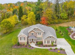 149 Lelak Ln, Venetia, PA 15367