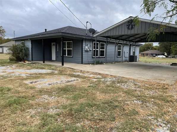 802 Commerce St E, Honey Grove, TX 75446