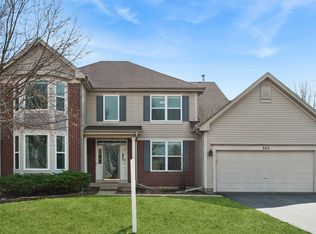 305 Hampton Rd, Sugar Grove, IL 60554