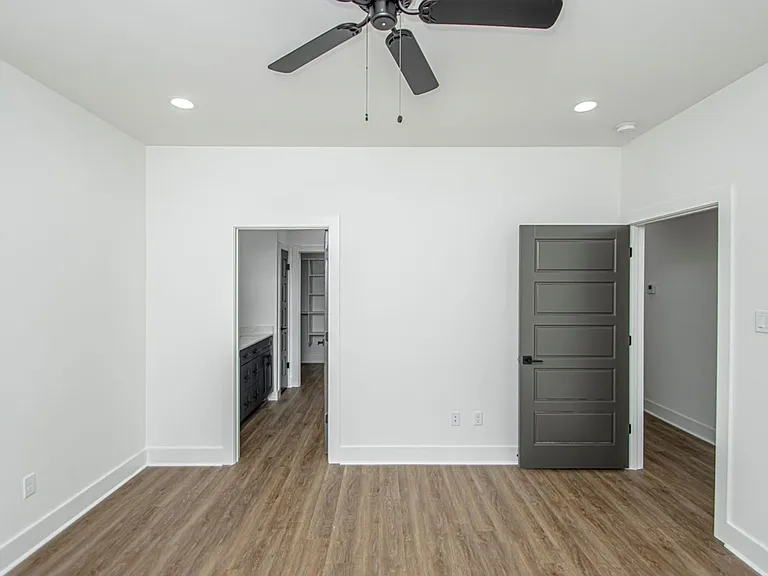 324 S Schiller St — Photo 27