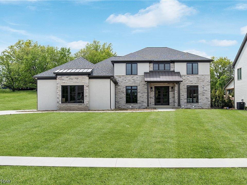 1st image of 526 Sawgrass Dr