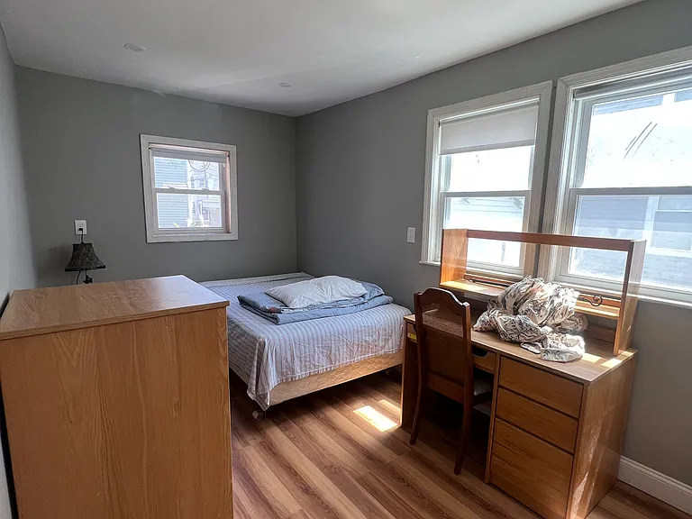 17 Holman St #1 — Photo 24