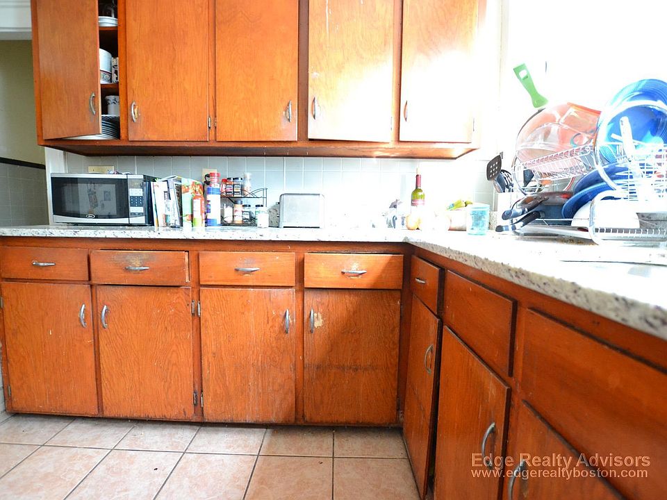 1st image of 168 Winchester St #1