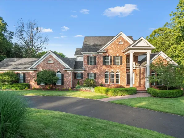 19224 Saint Albans Hills Dr, Glencoe, MO 63038