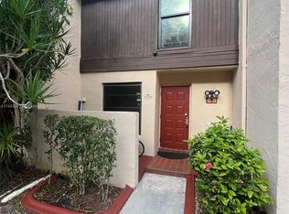 1101 NW 99th Ter #32, Pembroke Pines, FL 33024