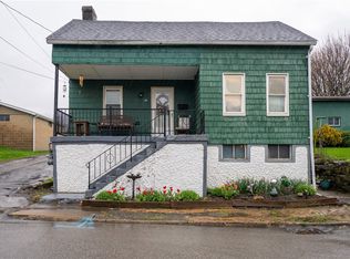 52 Main Street Ext, Burgettstown, PA 15021