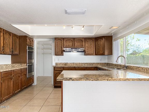 3rd image of 14046 N 39th Ln