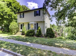 24 Circuit Ave E, Worcester, MA 01603