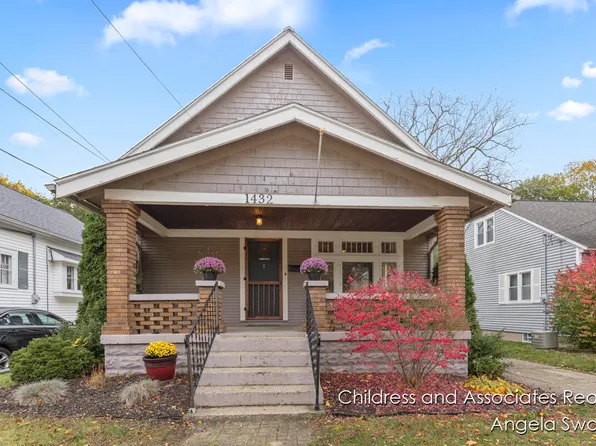 1432 Escott Ave NW, Grand Rapids, MI 49504