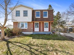 17 Maplestone Ave, Sarnia, ON N7S4X1