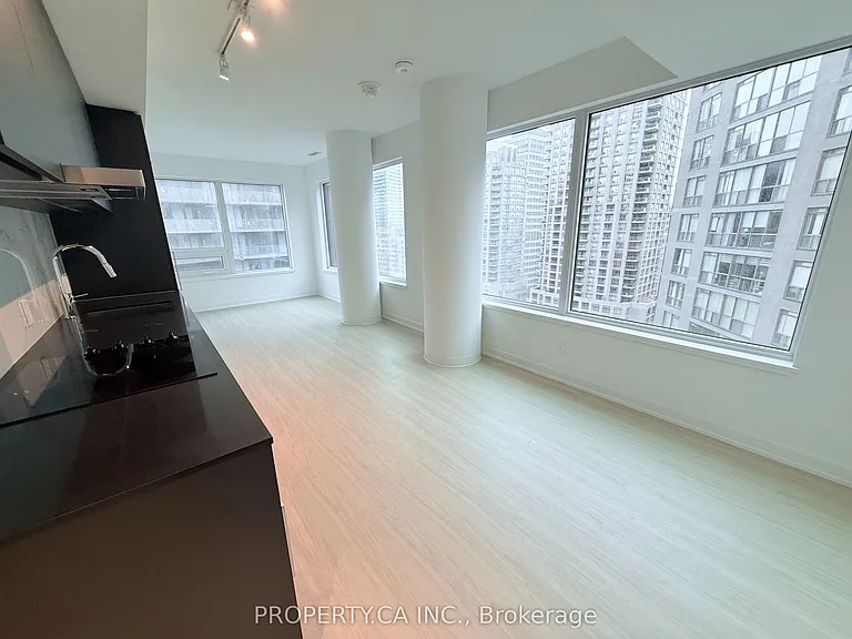 8 Wellesley St W #1916 — Photo 2