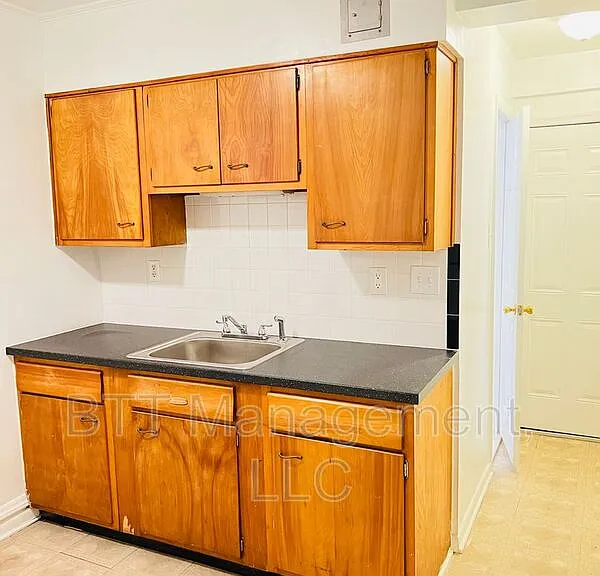 8717 Plymouth St #4 — Photo 5