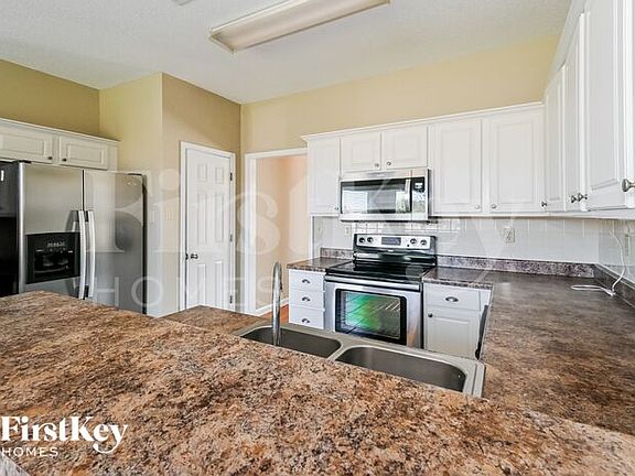 5th image of 1471 Apple Grove Ln