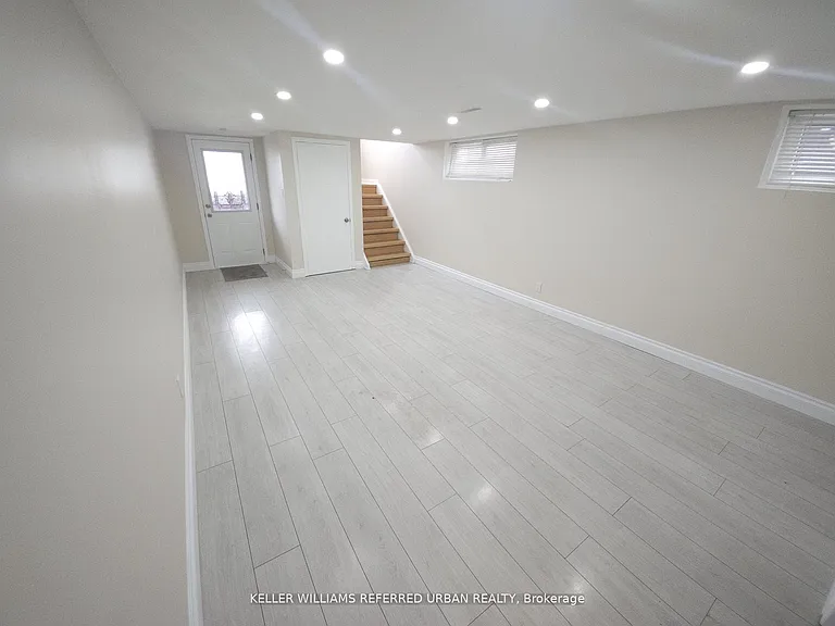 30 Picaro Dr — Photo 17