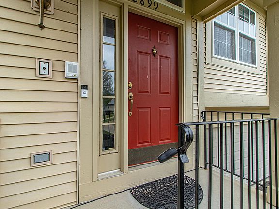 2nd image of 2899 N Augusta Dr