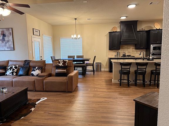 4th image of 3040 Black Hills Blvd