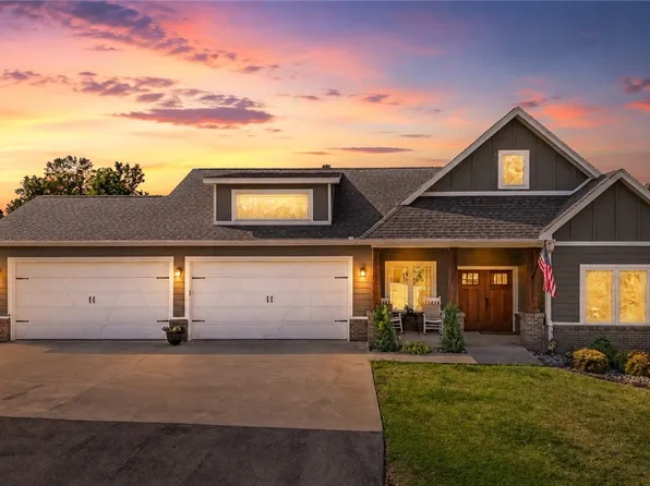9889 River Oaks Dr, Bentonville, AR 72712
