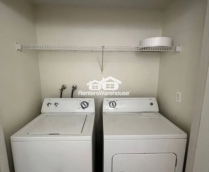 8000 W Badura Ave #20 — Photo 14