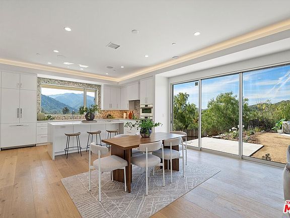 3rd image of 25638 Monte Nido Dr