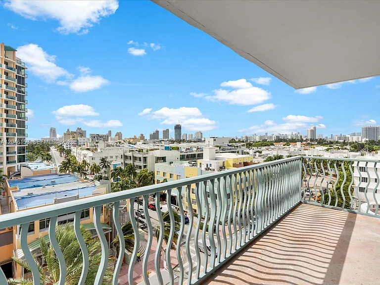 1500 Ocean Dr #708 — Photo 3