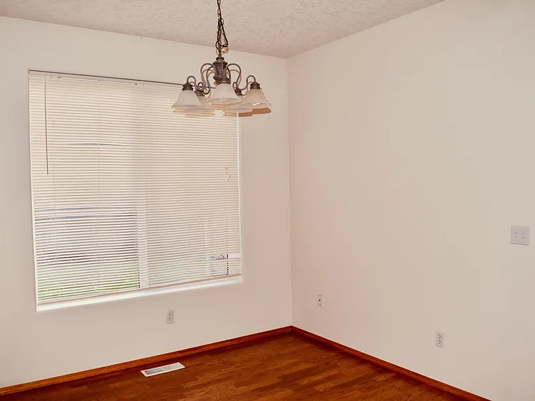 2302 SE 175th Ave — Photo 10