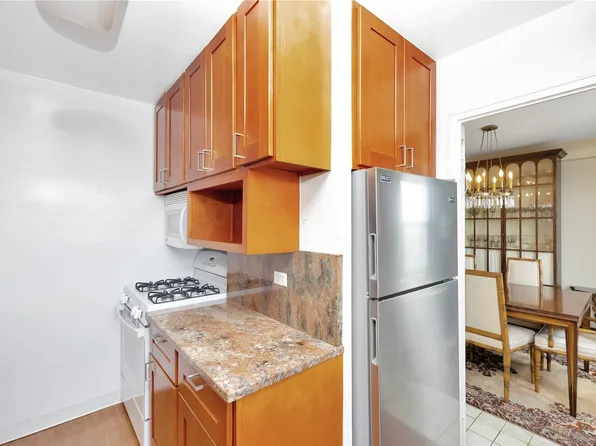 110-11 Queens Boulevard image 13 of 22