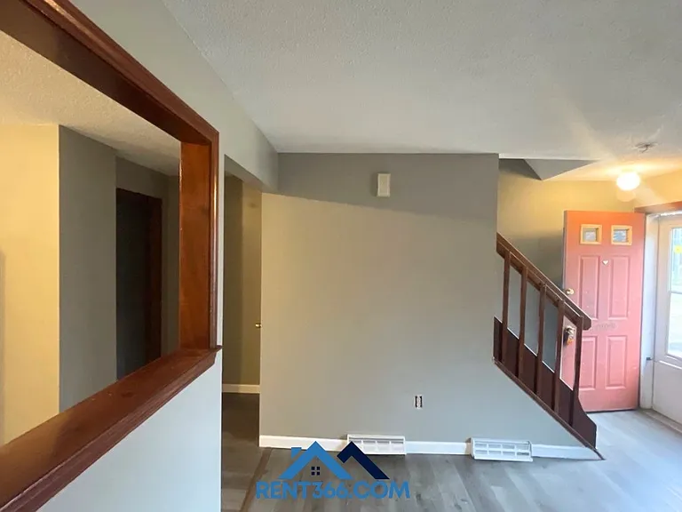 63-65 Wisteria St — Photo 4