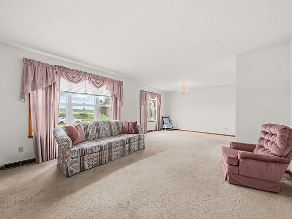 4th image of 8974 N Pecatonica Rd