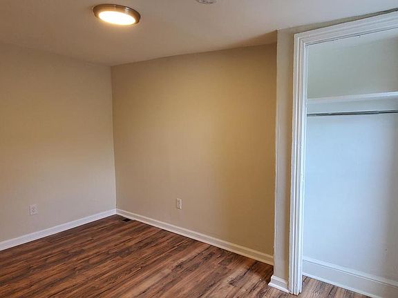 3rd image of 327 W York St Floor 2