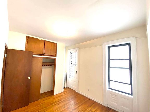3rd image of 714 Amsterdam Ave APT 17