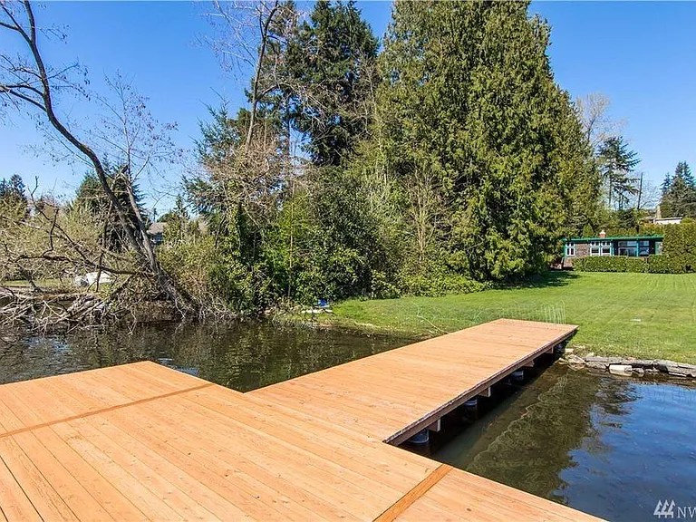 15819 Larch Way — Photo 10