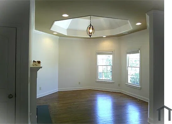5 bed, 4600 sqft, $4,750 — Photo 3