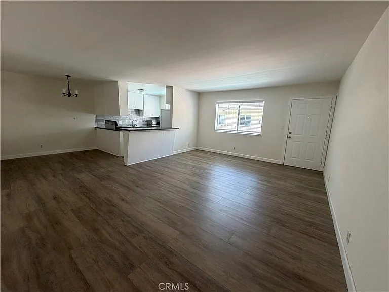 4358 Mammoth Ave #10 — Photo 2