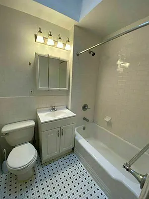 Rented by LEE & ASSOCIATES NYC RESIDENTIAL LLC | media 11